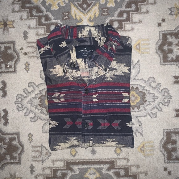 American Eagle Outfitters Other - American Eagle patterned button down GUC.
